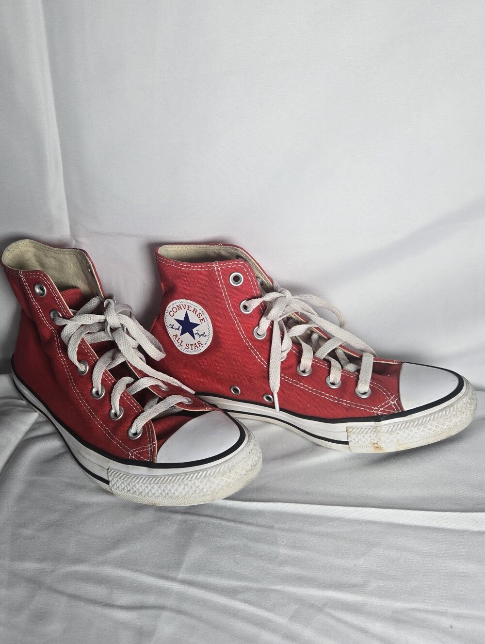 Converse Chuck Taylor All Star High Top Sneakers – Red – Women's 8 / Men's 6